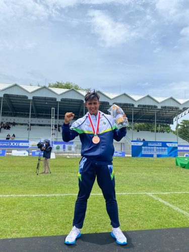 YOGI PERMANA BANTU TIM RUGBY 7s JAWA BARAT RAIH PERUNGGU